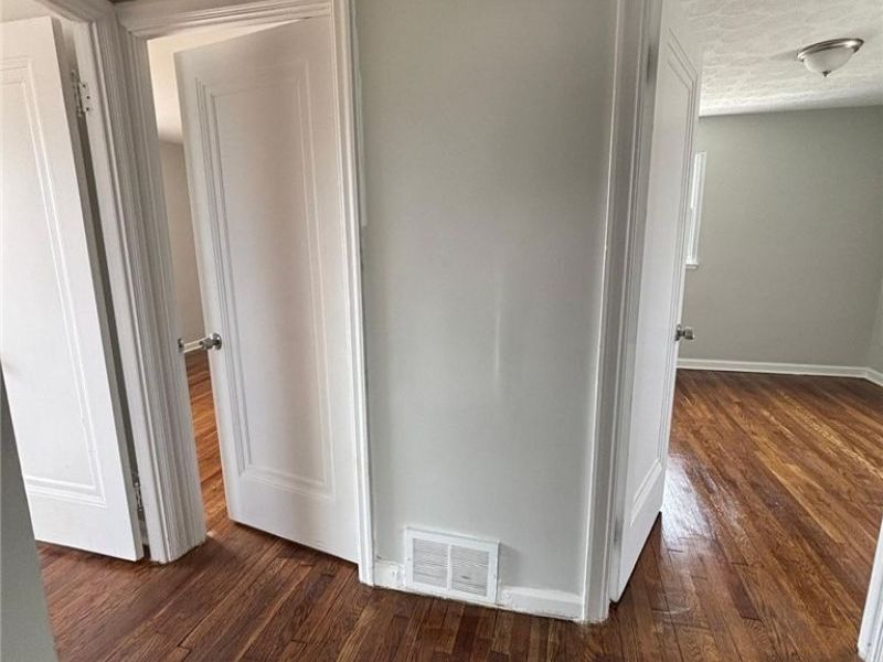18603 Arrowhead Avenue , Cleveland, OH 44119 Photo 9