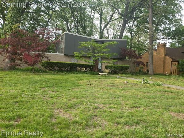 1470 Strathcona Drive, Detroit, MI 48203