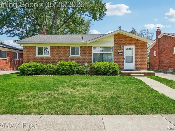 29636 Spoon Avenue, Madison Heights, MI 48071