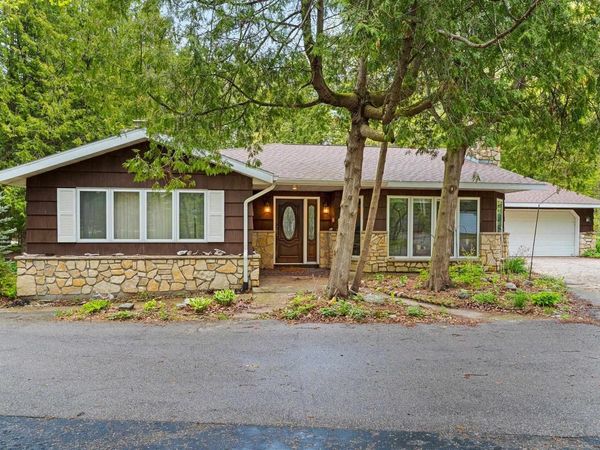 5156 BAY SHORE DRIVE, Sturgeon Bay, WI 54235