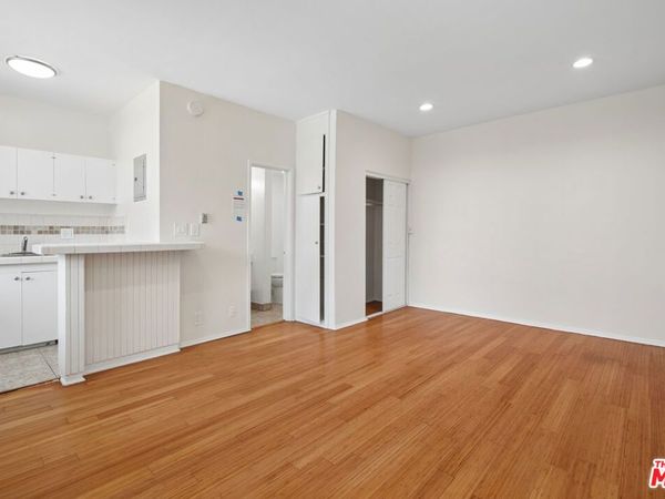 400 S Occidental Boulevard, Unit 19, Los Angeles, CA 90057