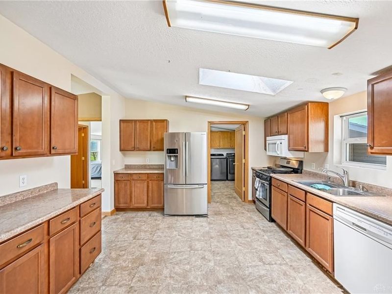 4257 County Road 43, Bellefontaine, OH 43311 Photo 10