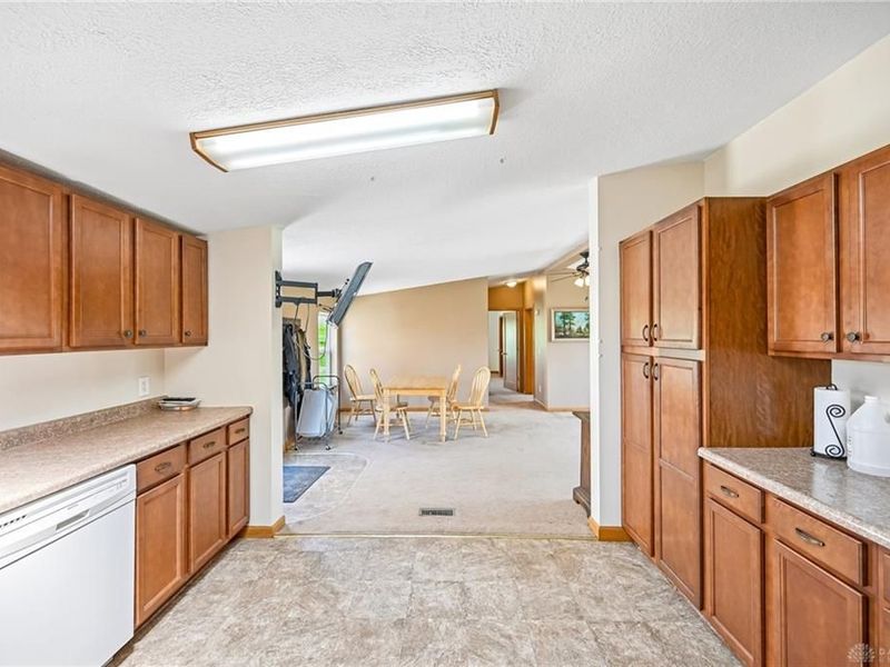 4257 County Road 43, Bellefontaine, OH 43311 Photo 16