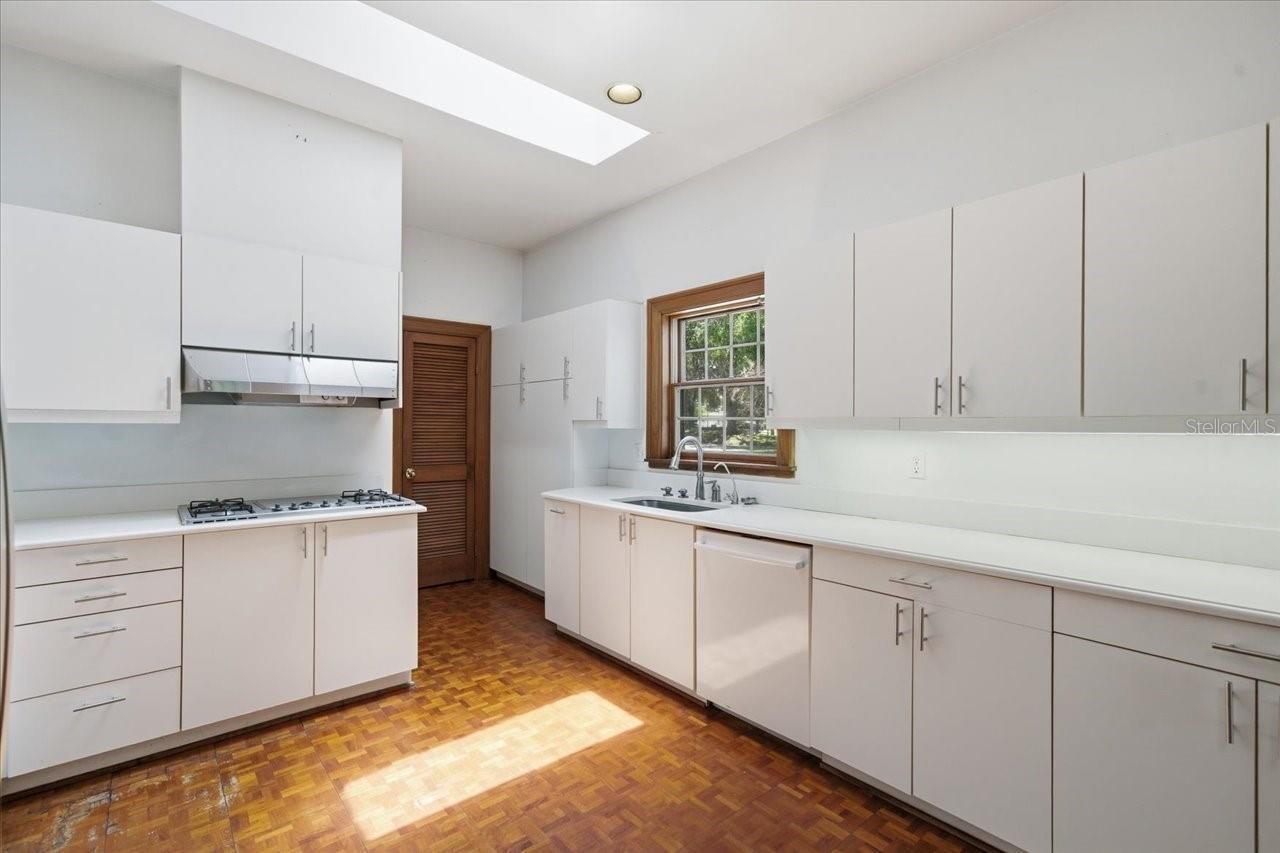 15612 Howell Park Lane, Tampa, FL 33625 Photo