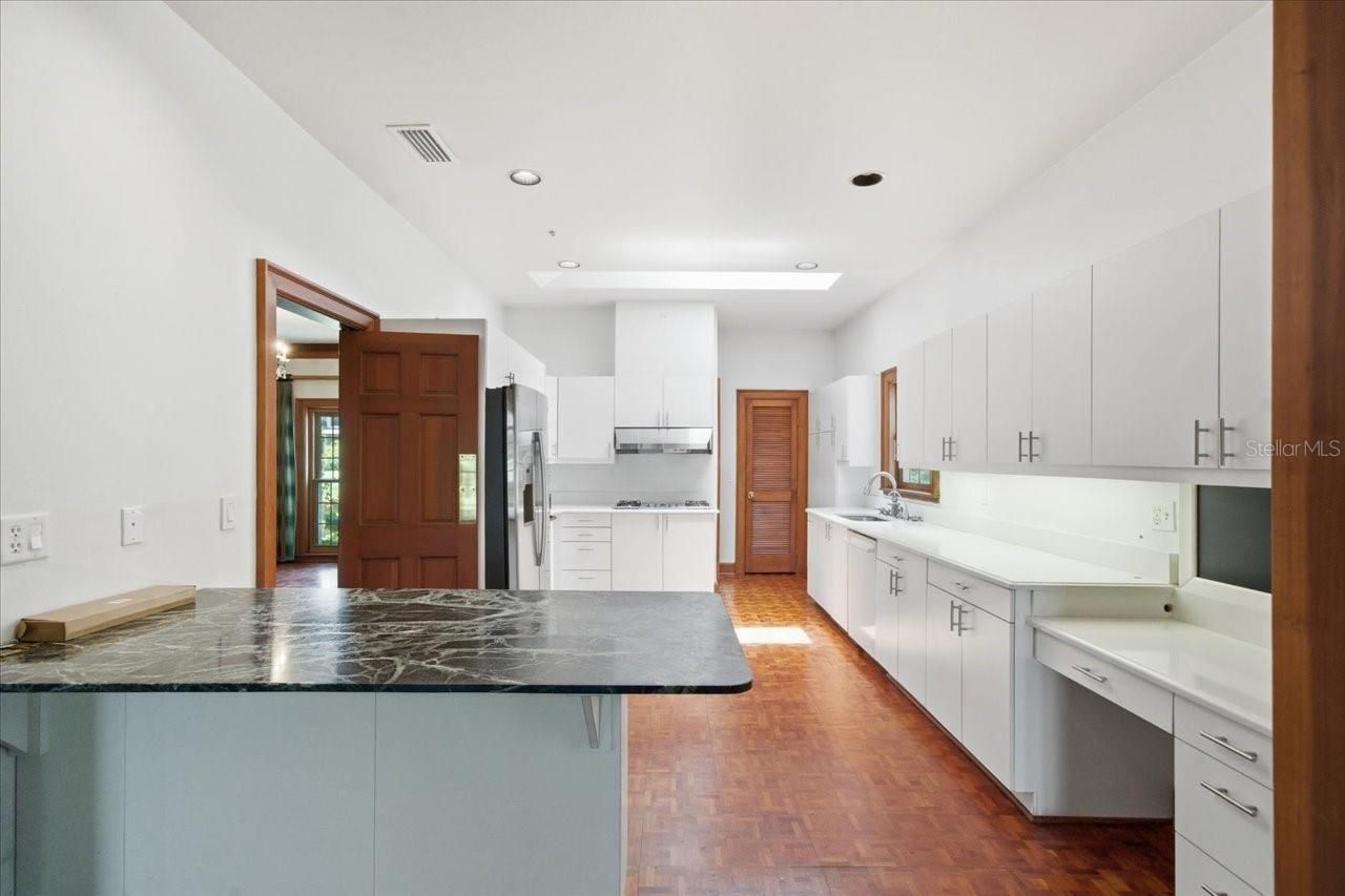 15612 Howell Park Lane, Tampa, FL 33625 Photo