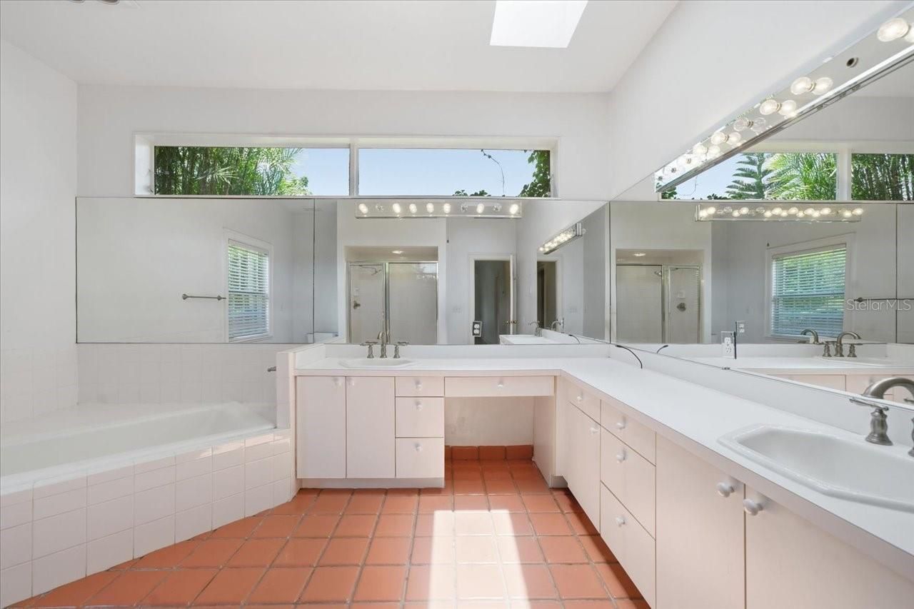 15612 Howell Park Lane, Tampa, FL 33625 Photo