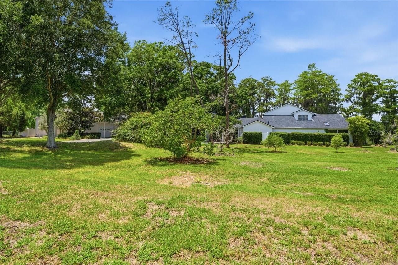 15612 Howell Park Lane, Tampa, FL 33625 Photo