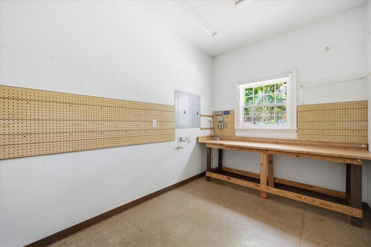 15612 Howell Park Lane, Tampa, FL 33625 Photo