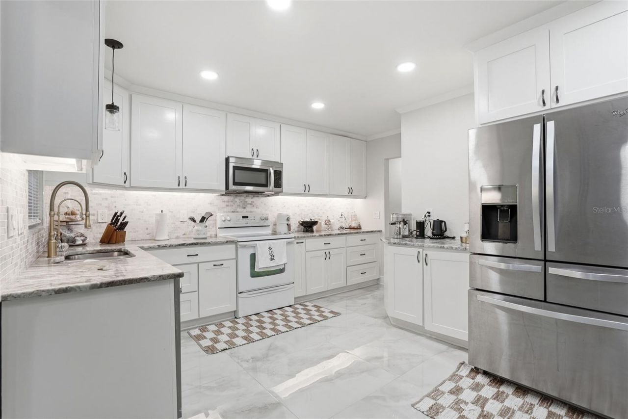 15040 Lake Magdalene Boulevard , Tampa, FL 33618 Photo