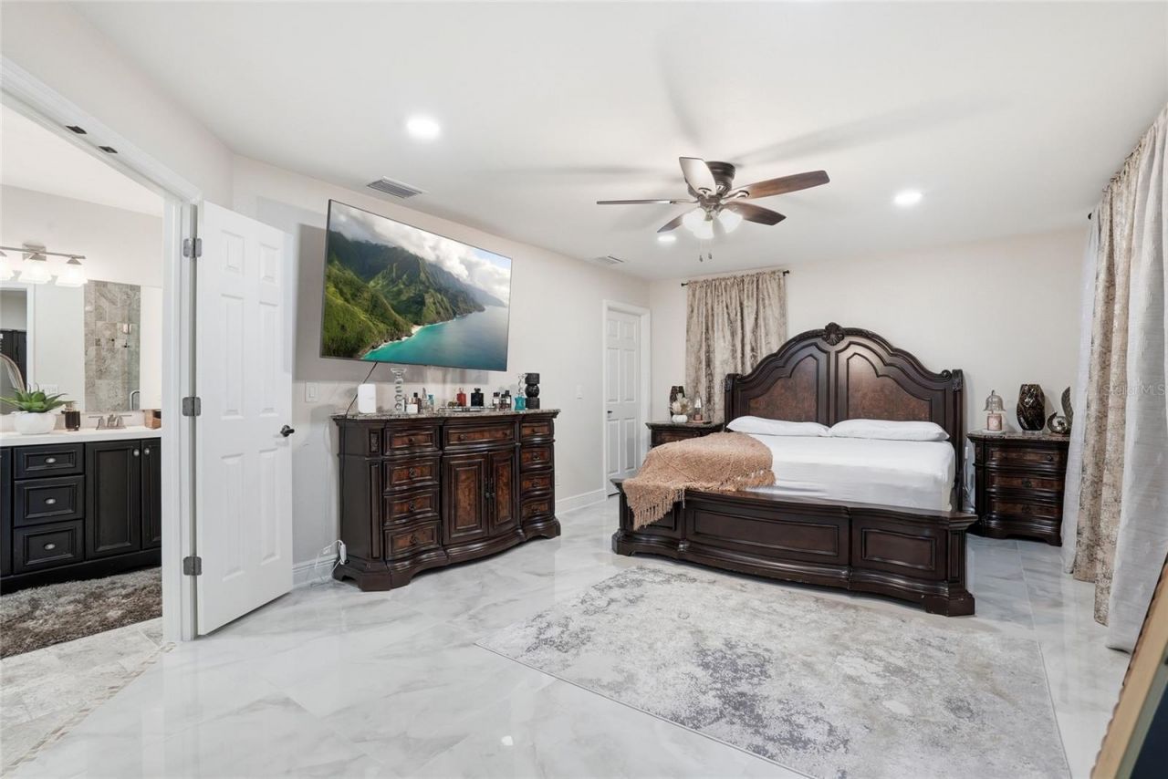15040 Lake Magdalene Boulevard , Tampa, FL 33618 Photo