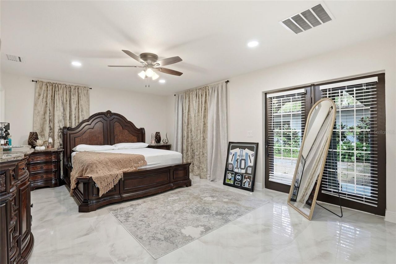 15040 Lake Magdalene Boulevard , Tampa, FL 33618 Photo