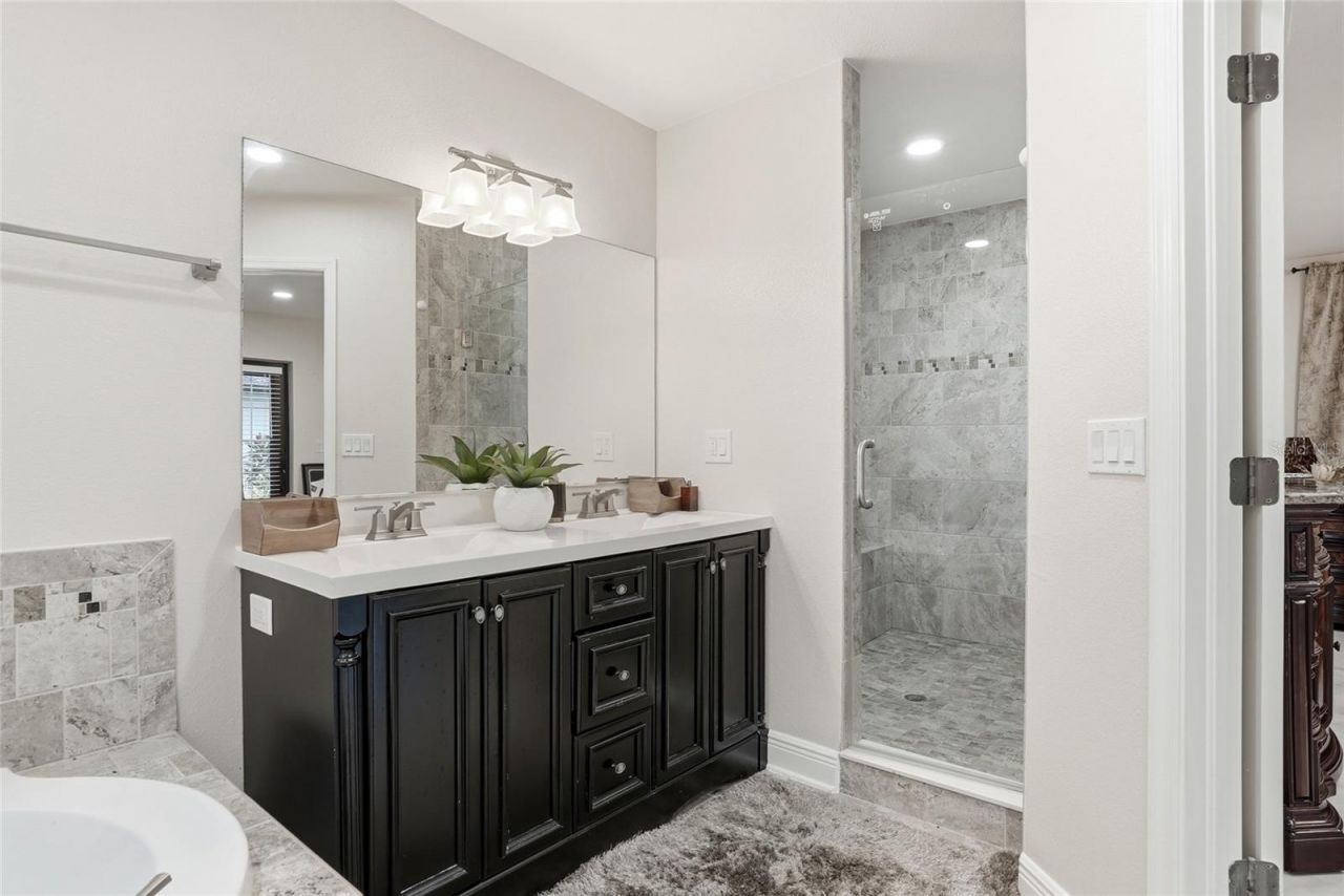 15040 Lake Magdalene Boulevard , Tampa, FL 33618 Photo