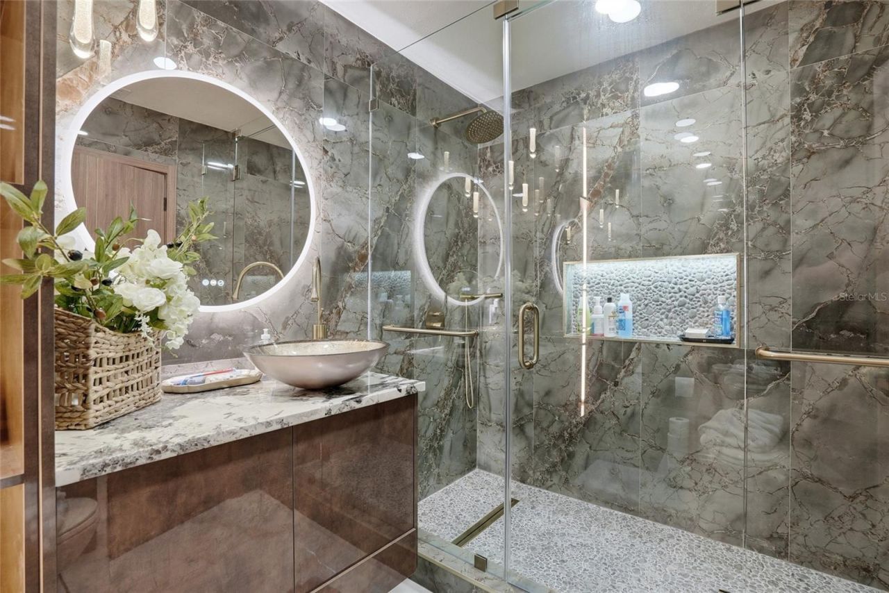 15040 Lake Magdalene Boulevard , Tampa, FL 33618 Photo