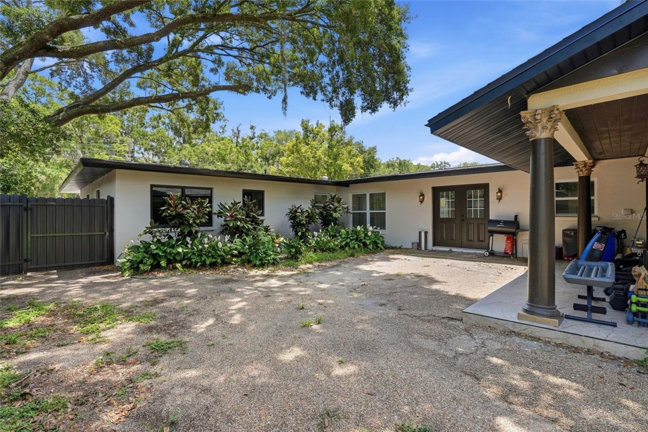 15040 Lake Magdalene Boulevard , Tampa, FL 33618 Photo