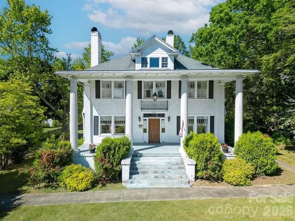 208 Probart Street, Brevard, NC 28712