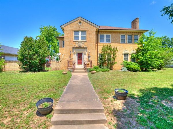 401 W 6th Avenue, Bristow, OK 74010