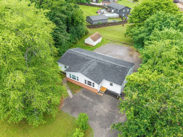 606 Dover Rd, Clarksville, TN 37042