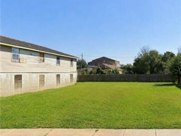 1409 TRICOU Street, New Orleans, LA 70117