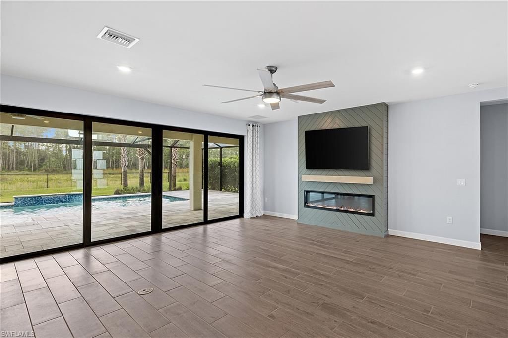 20475 Napa Loop, Estero, FL 33928 Photo