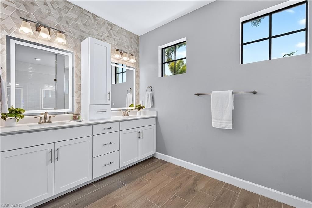 20475 Napa Loop, Estero, FL 33928 Photo