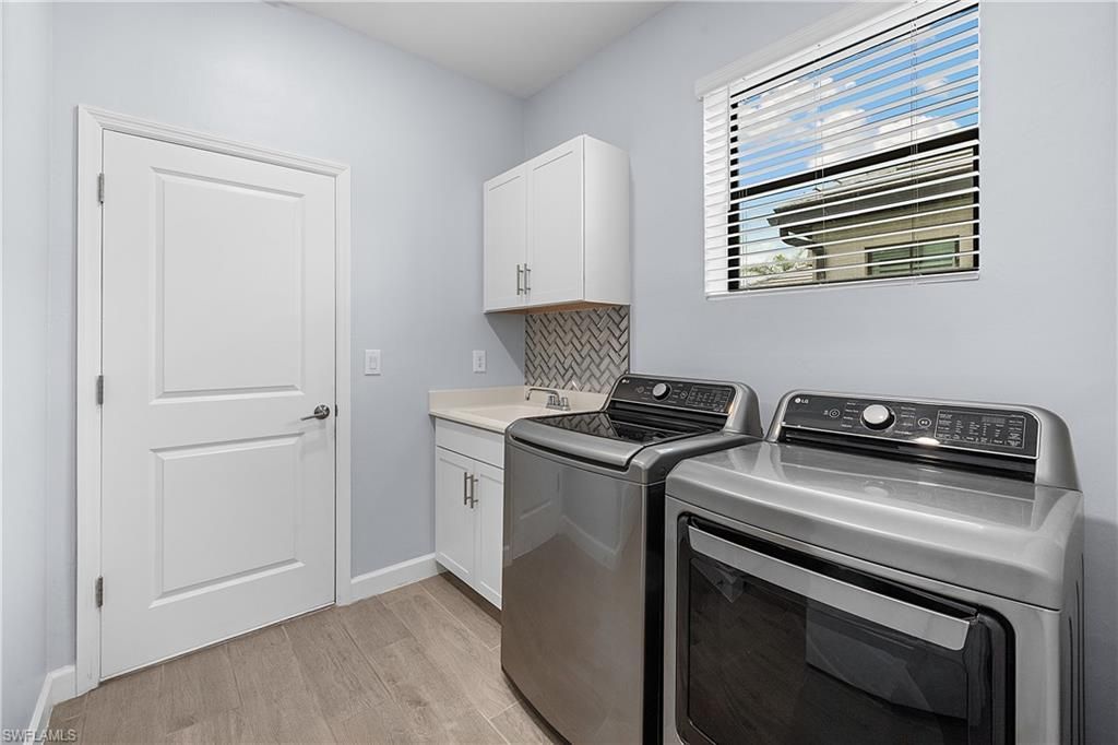20475 Napa Loop, Estero, FL 33928 Photo
