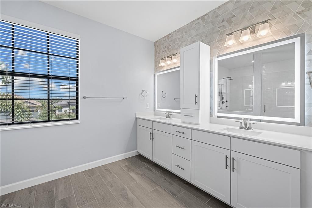 20475 Napa Loop, Estero, FL 33928 Photo