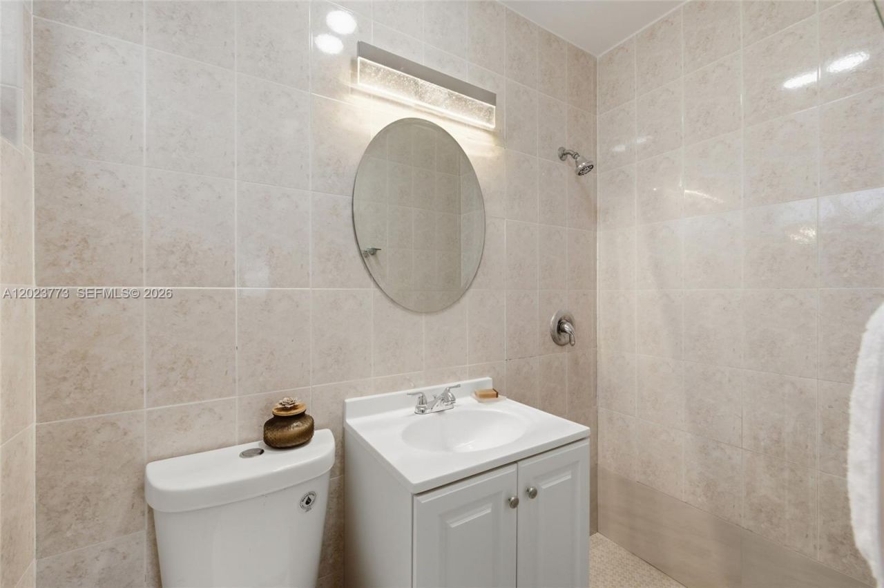 2780 NW 25th St, Fort Lauderdale, FL 33311 Photo