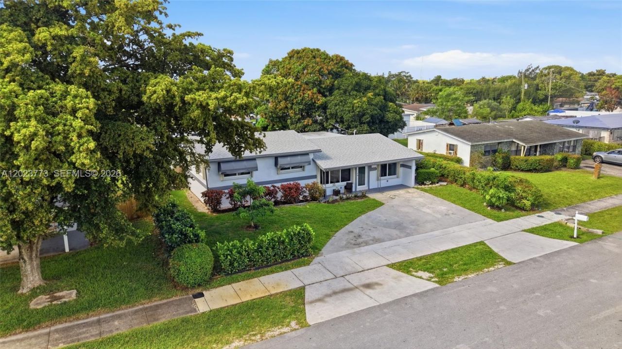 2780 NW 25th St, Fort Lauderdale, FL 33311 Photo