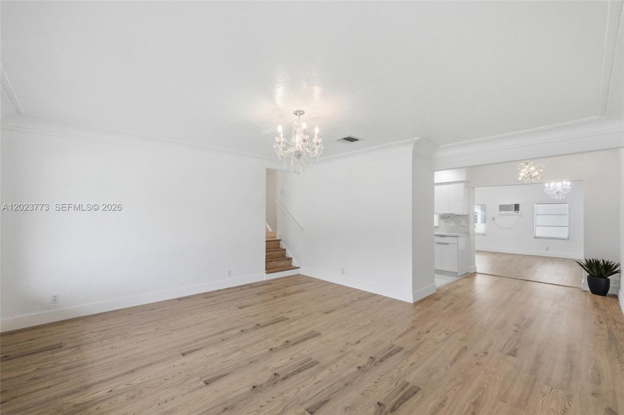 2780 NW 25th St, Fort Lauderdale, FL 33311 Photo