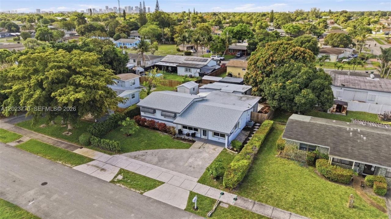 2780 NW 25th St, Fort Lauderdale, FL 33311 Photo