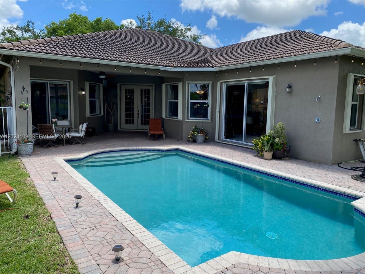 3885 E Hibiscus St , Weston, FL 33332 Photo