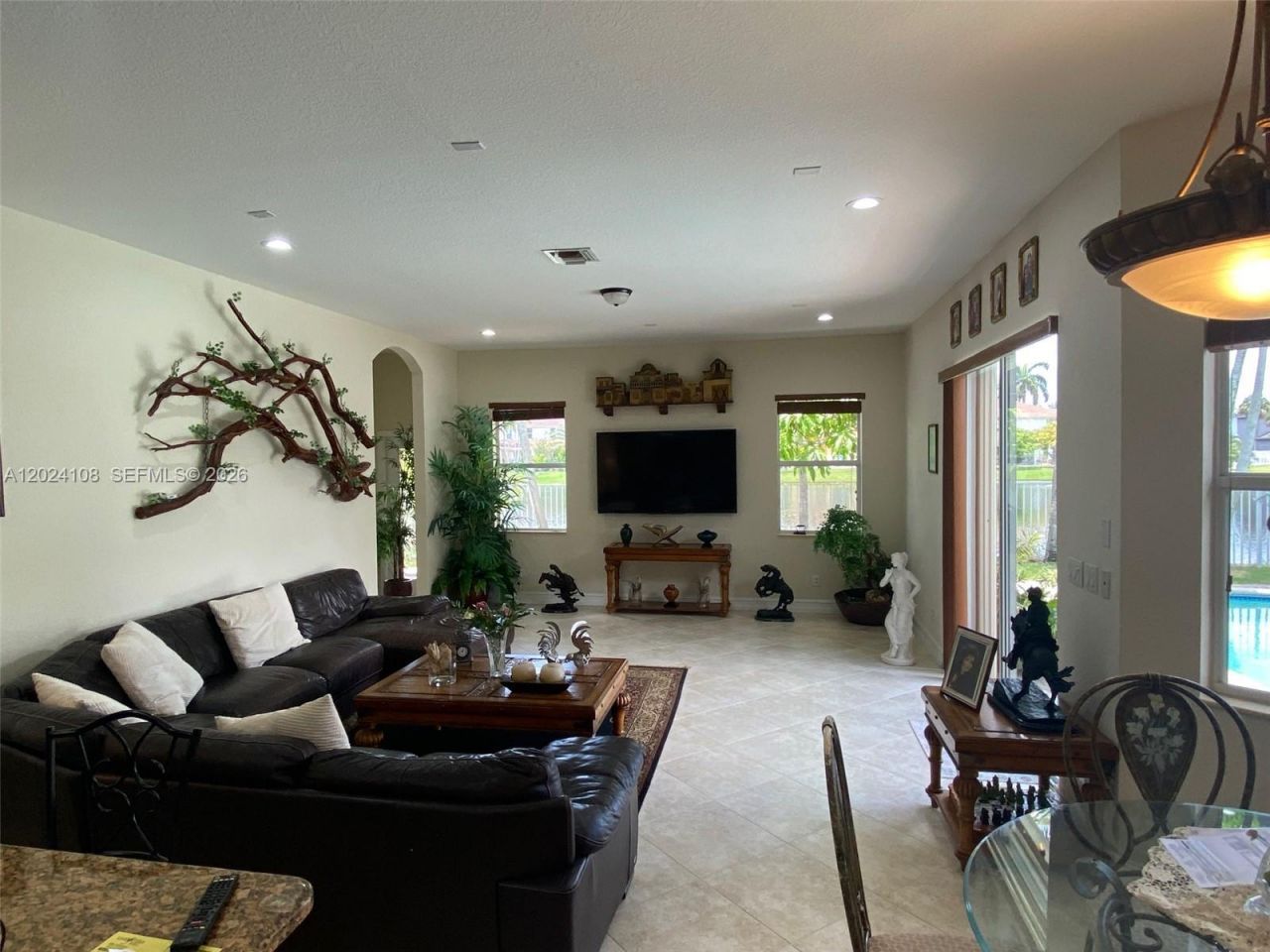 3885 E Hibiscus St , Weston, FL 33332 Photo