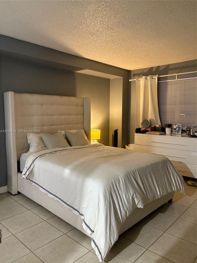10900 SW 104th St , Unit 219, Miami, FL 33176 Photo