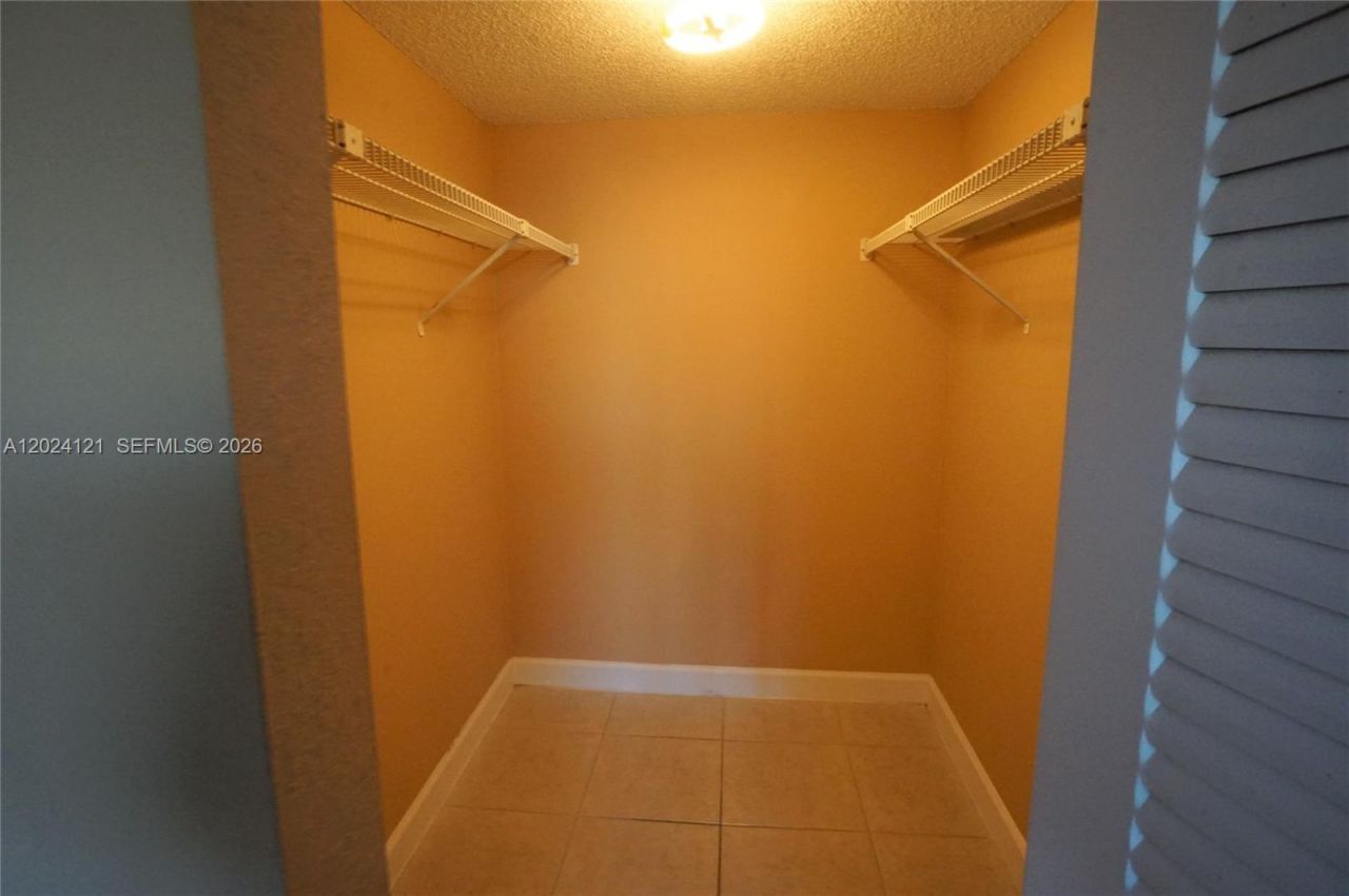 10900 SW 104th St , Unit 219, Miami, FL 33176 Photo