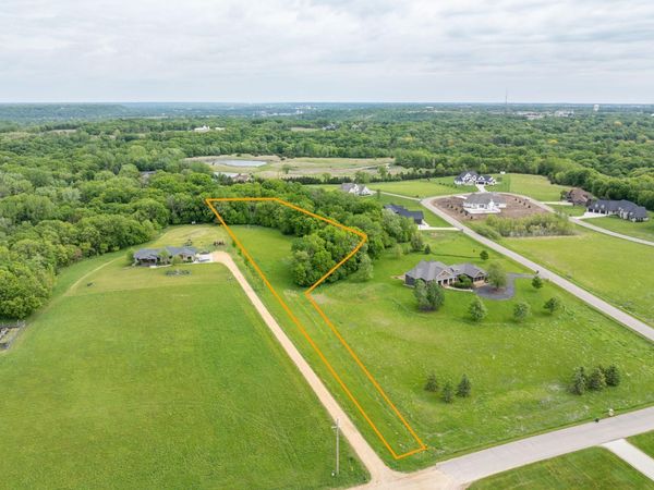275 Summerfield Trail , Mankato, MN 56001