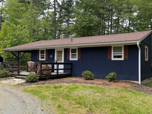 105 Cottage Road, Tafton, PA 18464