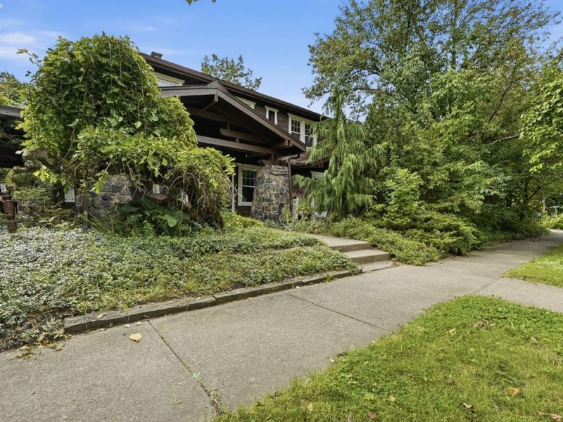 13067 Cedar Road, Other, OH 44118 Photo 4