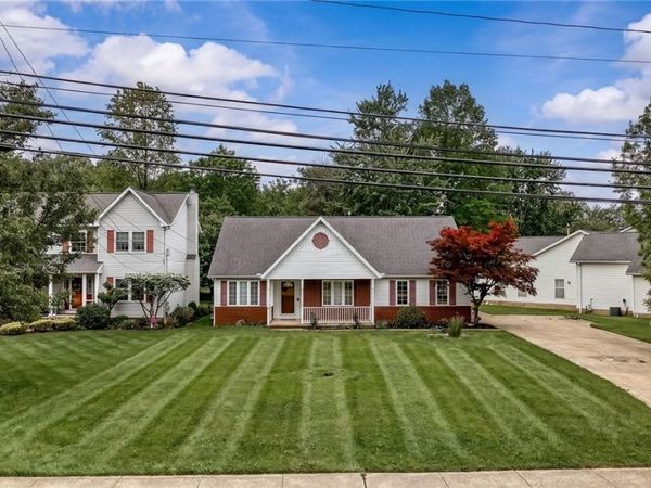 710 Erie Road, Eastlake, OH 44095