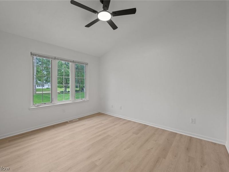 710 Erie Road, Eastlake, OH 44095 Photo 9