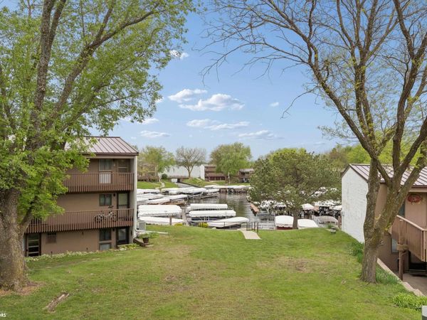 2700 N Shore Drive, Unit J-14, Clear Lake, IA 50428