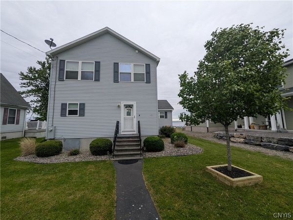 7487 W Murray Dr. Drive, Cicero, NY 13039