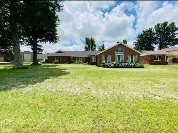 205 W Riverside, Marked Tree, AR 72365
