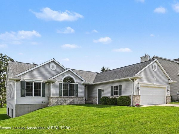 1160 Lacosta Drive, DeWitt, MI 48820