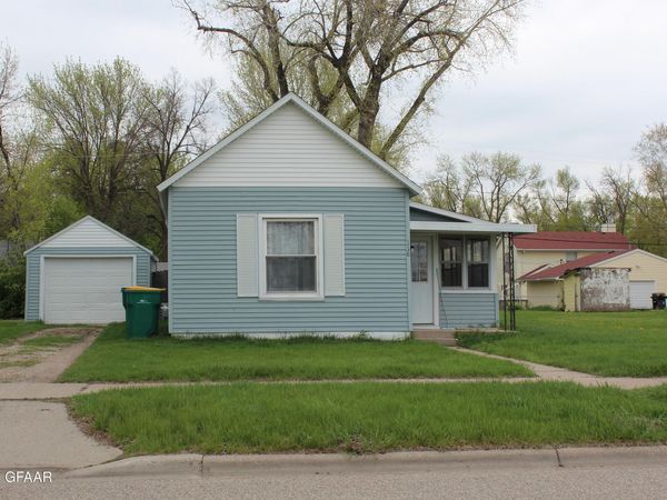 336 MAIN Street W, Mayville, ND 58257