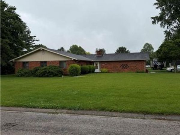 5655 Bradley Drive, Tipp City, OH 45371