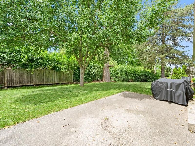 5733 Barnsley Place, Washington Township, OH 45459 Photo 44