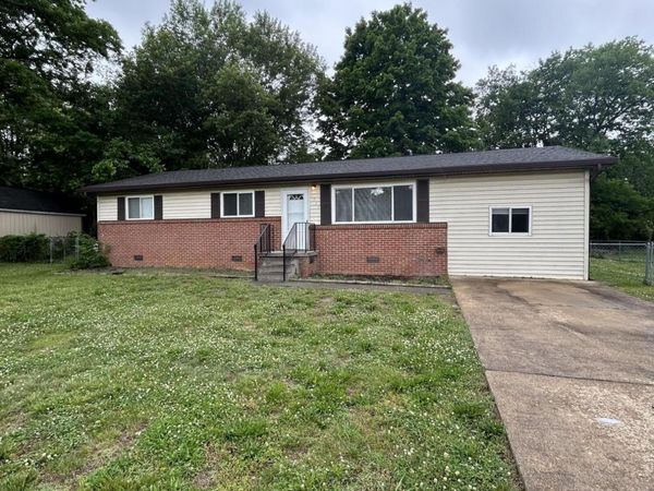 1320 Parker Avenue SW, Cleveland, TN 37311