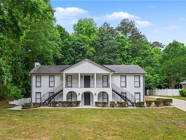 9011 Par Drive, Douglasville, GA 30134