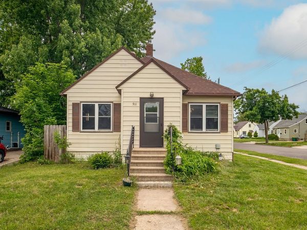 911 12th Street SE, Rochester, MN 55904