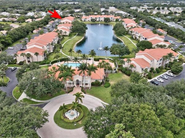 1590 S 42nd Circle , Unit 207, Vero Beach, FL 32967